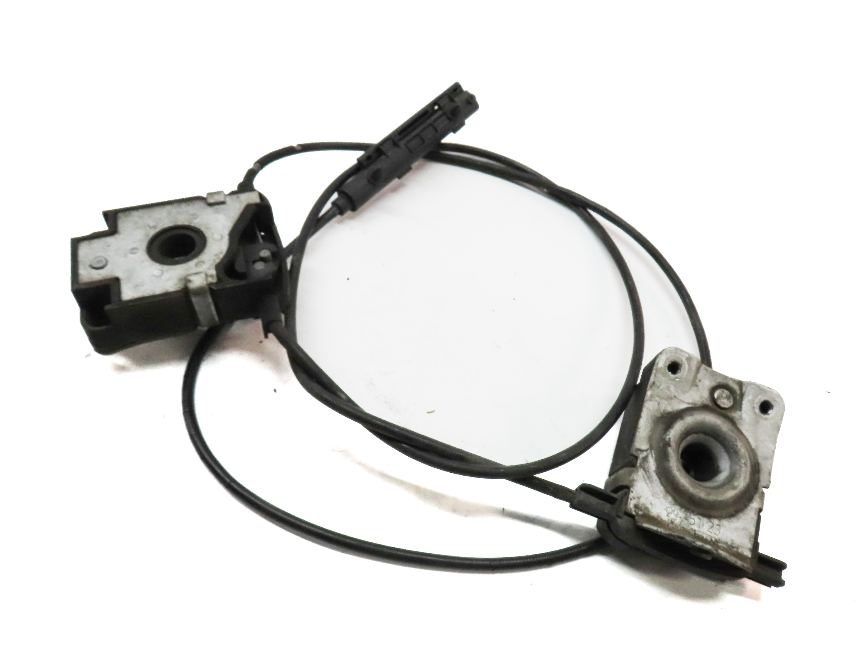 2008 LAND RANGE ROVER (L322) FRONT LEFT & RIGHT HOOD BONNET LID LATCH SET/2 — exact item pictured